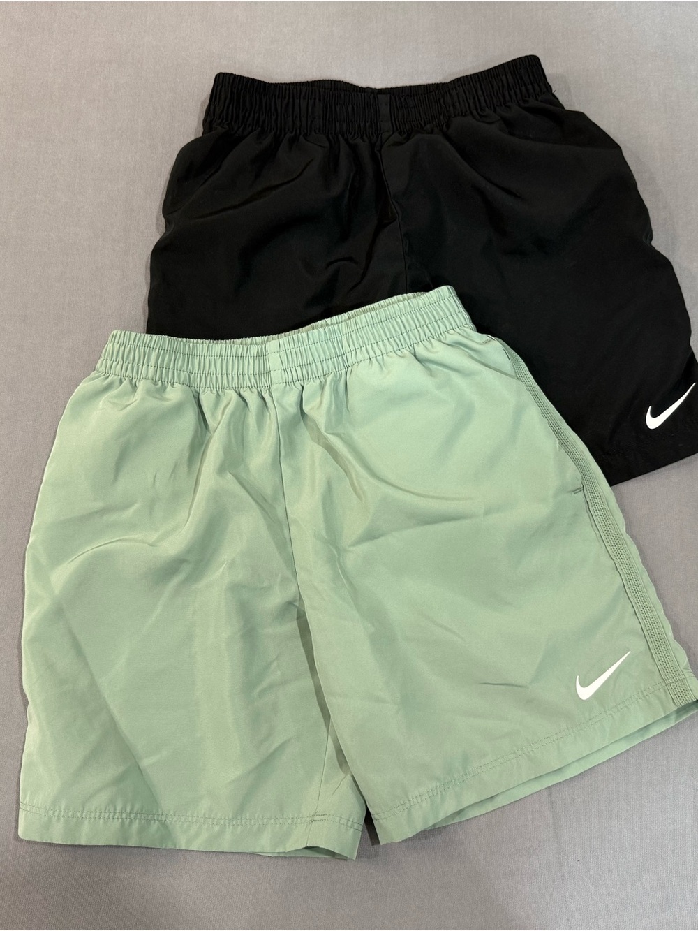 Nike Dri-FIT Athletic Shorts 7in Inseam Pockets Drawstring Black/Green boys 6/7